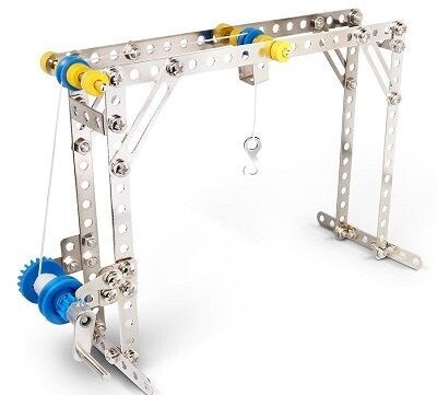 Hebebrücke von eitech Eine Hebebrücke aus Metallbauteilen