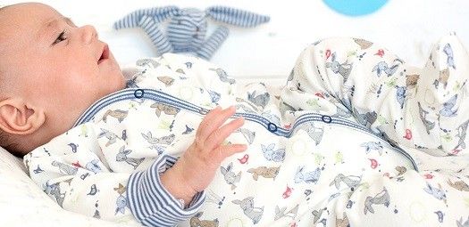 Den richtigen Bio-Baby-Strampler mit oder ohne Fuß finden