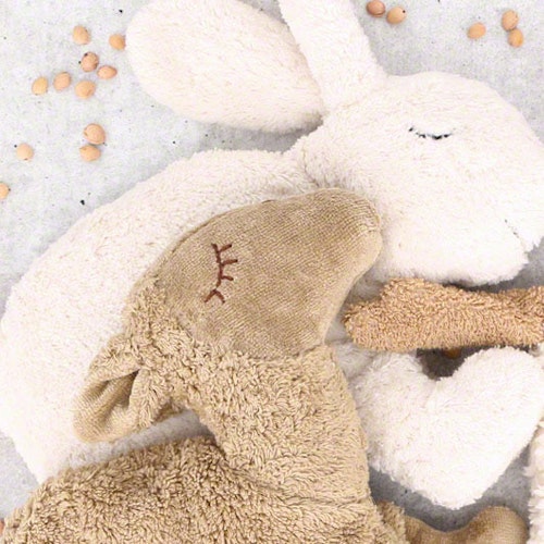 Wärmekissen Füllung Vergleich – Dinkel vs. Kirschkern