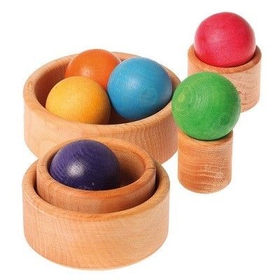 Sortiespiel von Grimms Holzschälchen dienen dem Sortieren z.B. von Farben, Formen und Arten
