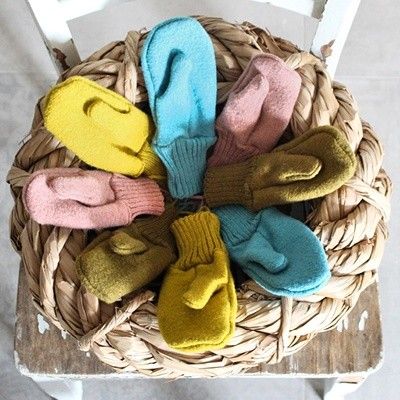 Disana Wollhandschuhe in verschiedenen Farben