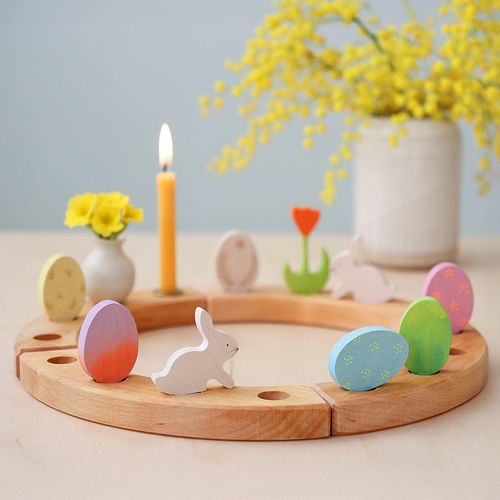 Osterbasteln mit Kindern, Eier färben, Osterdeko und Co