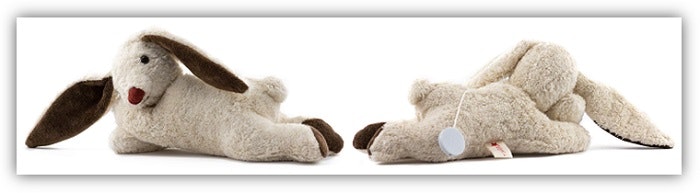 Spieluhr im Kuscheltier-Hasen Eine Spieluhr als Kuschel-Hase, einmal von vorne und einmal von hinten.