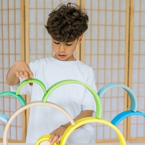 Regenbogen-Welten für Kinder