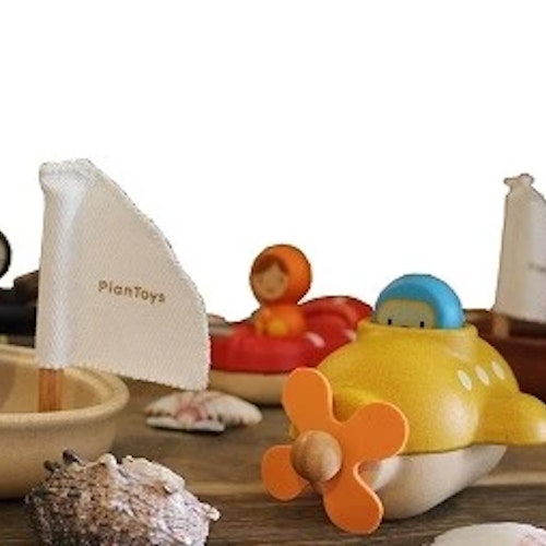 Wasserspielzeug aus Holz von PlanToys