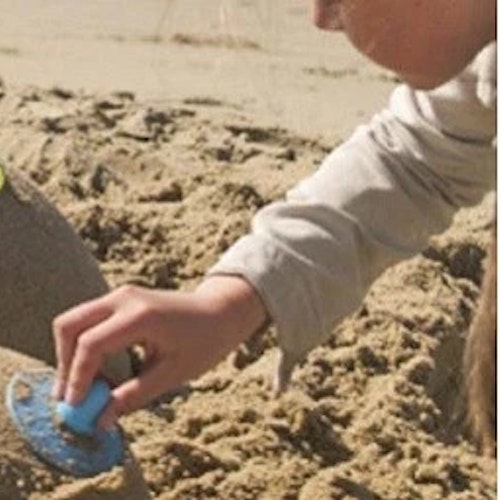 Sandspielzeug und Wasserspielzeug für den Urlaub mit Kindern