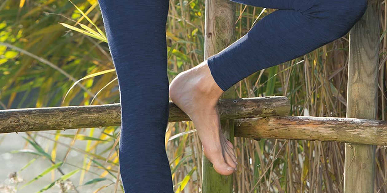 Produktbild von Merinowolle Unterwäsche Kinder Engel Natur Herren Leggings Wolle-Seide - In Naturfarbe 54/56 GOTS Zertifiziert