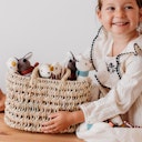 Vorschaubild Handgefertiger Osterkorb aus Palmblättern natur