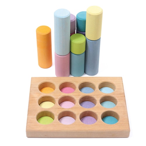 Steckspiel Kleine Walzen Pastell, 12 Teile inkl Sortierbrett