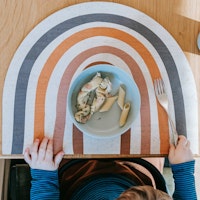 Kinder Tischset aus Kork, Regenbogen creme (40 x 31,5 cm)