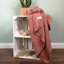 Vorschaubild Babydecke Baumwollstrick Herzen altrosa 80 x 100 cm