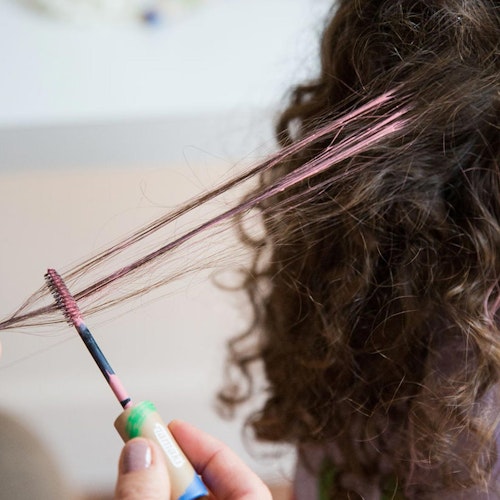 Natürliche Haarmascara für Strähnchen in Rosa