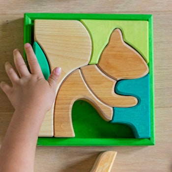 Bauspiel grün 8 Teile im Rahmen 18,6 x 18,6 cm