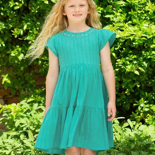Sommerkleid Flügelärmelchen Stickerei