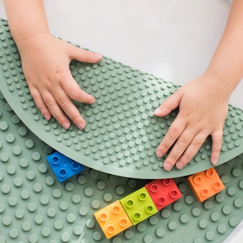Sensorikspielzeug Baustein Matte grün