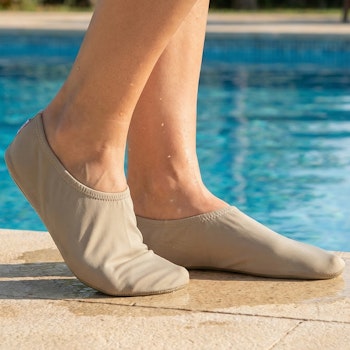 Badeschuhe uni beige – rutschfest & UV 50+