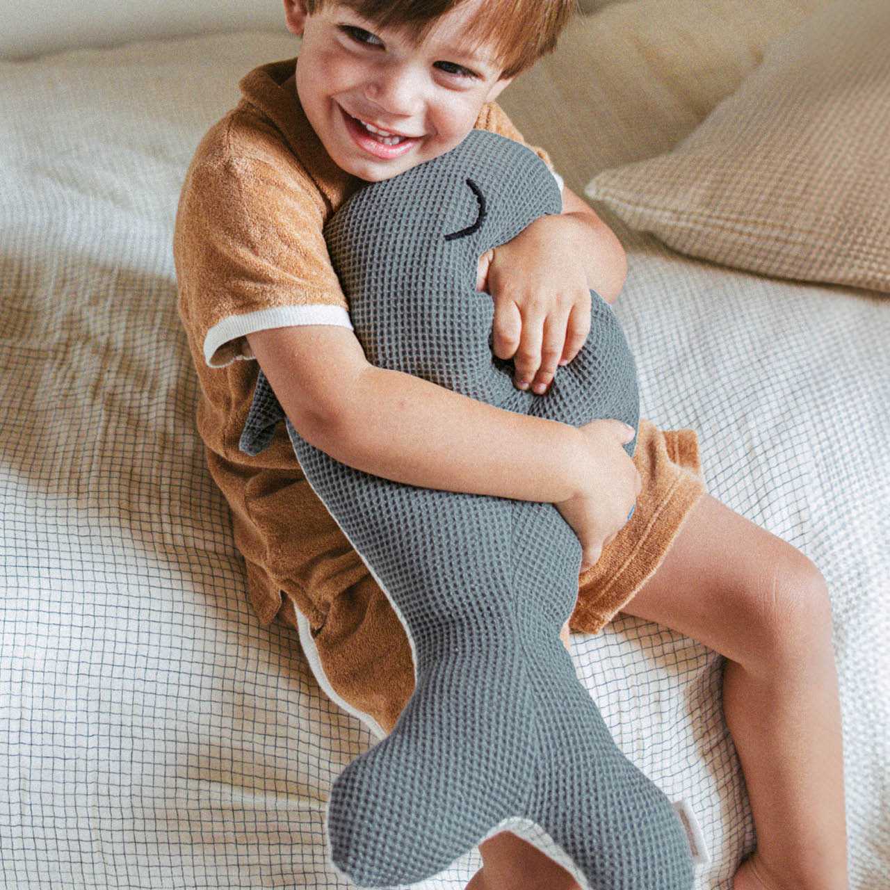Dekokissen Wal Kuscheltier – 42 cm