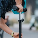 Vorschaubild Kinderroller verstellbar aus Bambus Holz 3-10 Jahre
