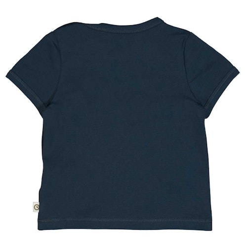 Schlichtes elastisches T-Shirt