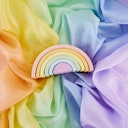 Vorschaubild Spieltuch Seide pastell Regenbogen mittel 89 x 89 cm