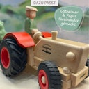 Vorschaubild Jungbauer Traktorfahrer Figur Höhe 15 cm