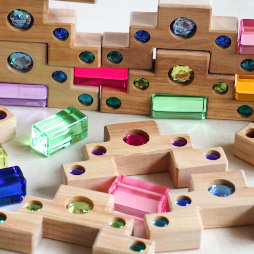 Farbtreppe mit Lichtbauquadern 32 Stück im Holzrahmen