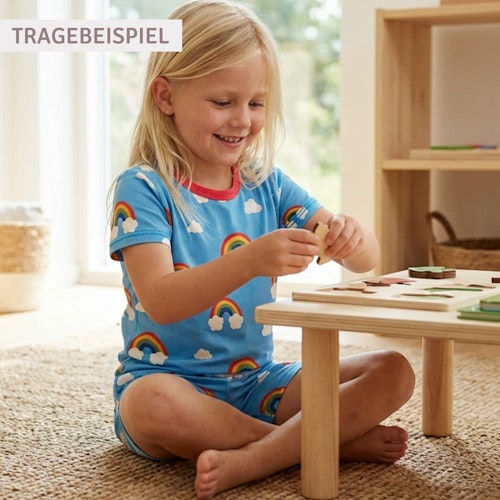 Sommerlicher Schlafanzug mit Alloverprint 