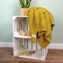 Vorschaubild Edle Babydecke gestrickt senf Biobaumwolle