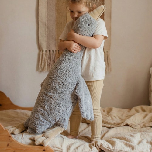 XL Kuscheltier & Wärmekissen Gans Dinkelspelz grau 90 cm