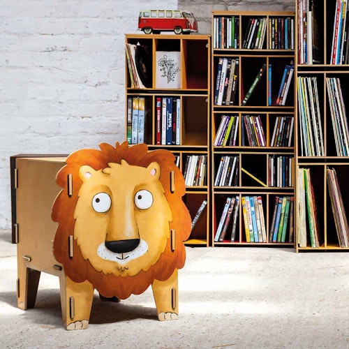 Kinder Hocker mit Stauraum – Truhenhocker Löwe 46cm