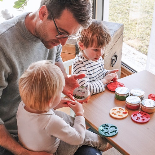 KNETÄ® 8er-Set Knete ab 1 Jahr, 125g Dosen