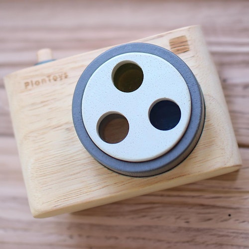 Spielzeugkamera mit Farblinsen