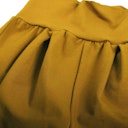 Vorschaubild Schicke Krabbelhose mit Rüschensaum