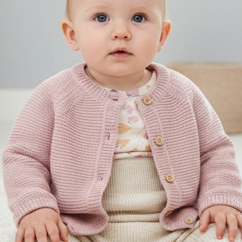 Klassische Strickjacke Knopfleiste malve