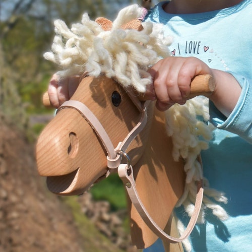 Steckenpferd Holz Haflinger