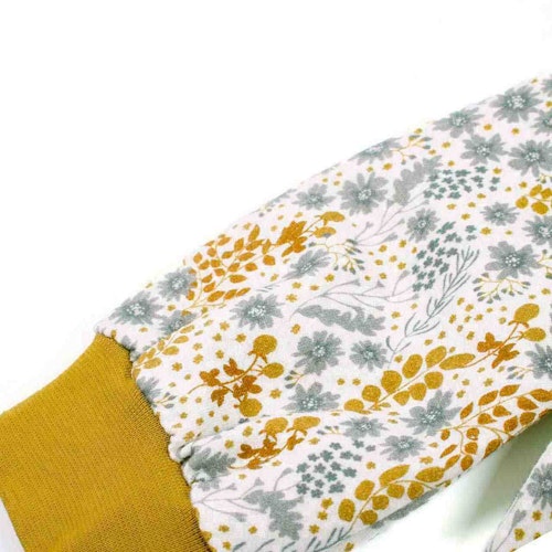 Dünnes Sweatshirt mit Blumen