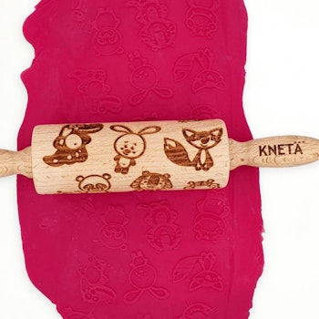 Knetrolle Holz mit Zootier-Muster