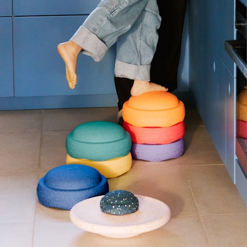 Stapelstein® Spring Special Rainbow Set classic, Balanceboard + gratis Mini