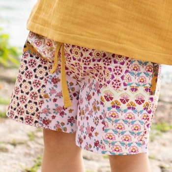 Leichte Popeline Shorts Orchideendruck