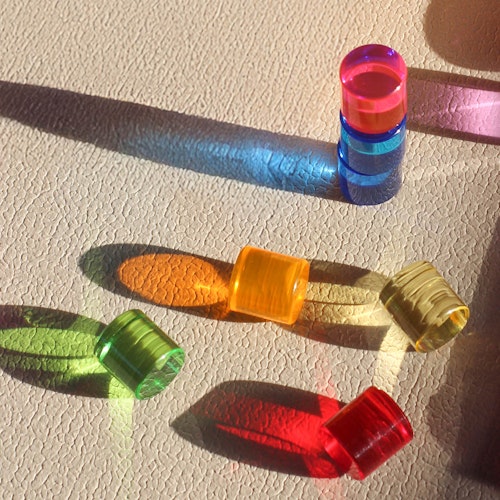 16 Lichtbauzylinder zum Spielen und Staunen