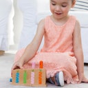 Vorschaubild Witziges Hüpf- und Fingerspiel – „Hüpfende Hasen“