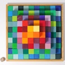 Vorschaubild 100 Holzbausteine Stufenpyramide groß, bunt (44,5 x 44,5 cm)