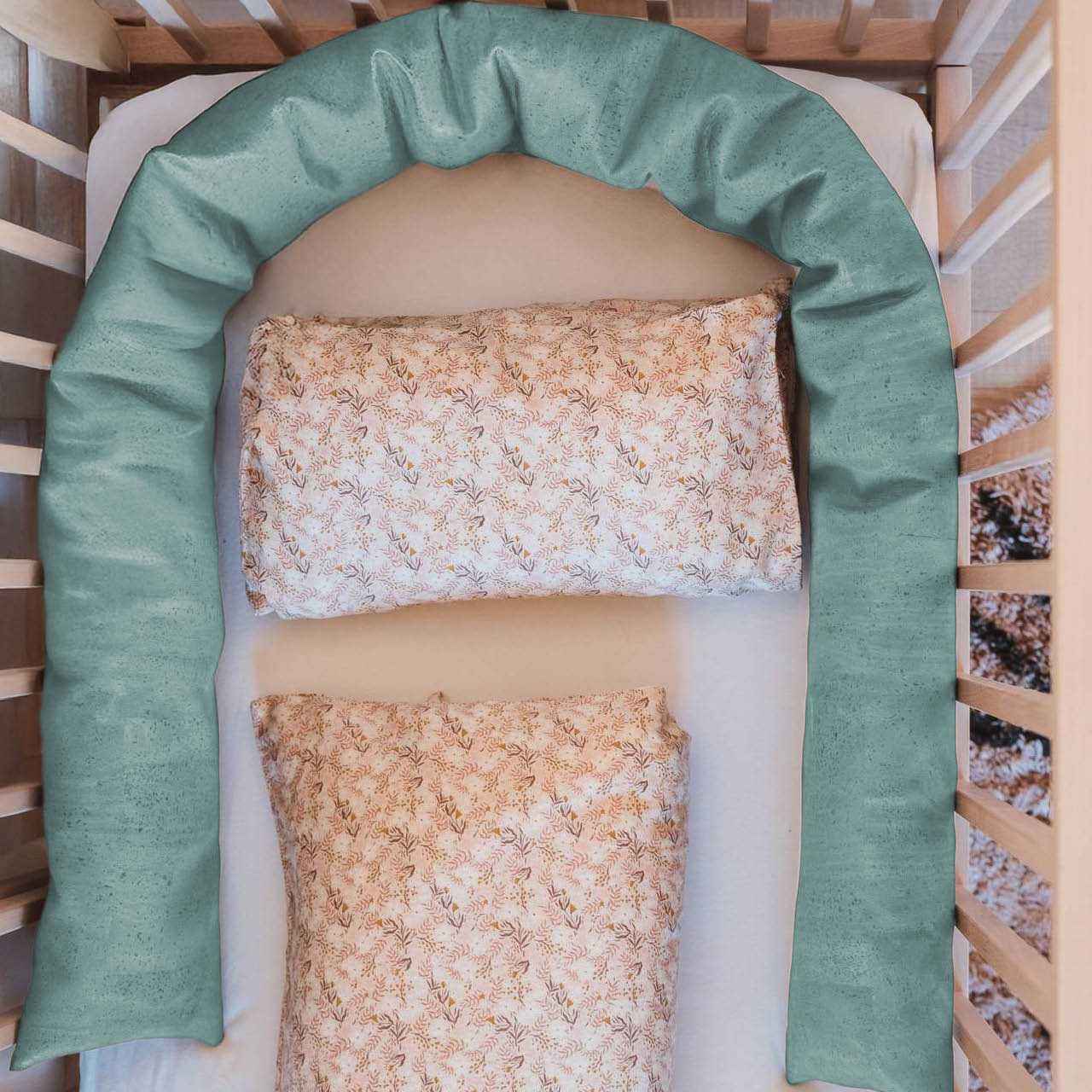 Weiche Bettschlange Mika 175 cm lang