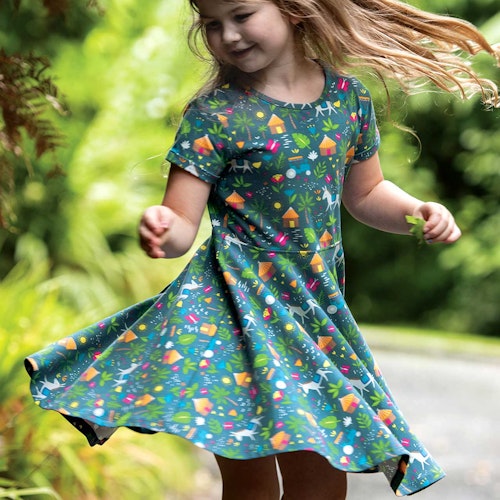 Flatter Sommerkleid Regenbogen