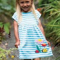 Leichtes Mädchen Sommerkleid