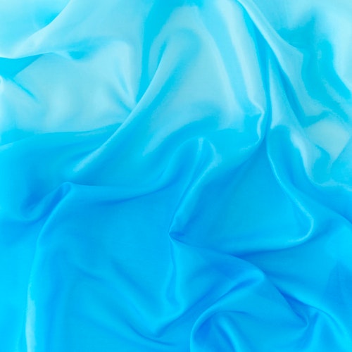 Spieltuch Seide Glockenblumen-blau mittel 89 x 89 cm