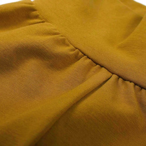 Basic Krabbelhose mit breitem Bund
