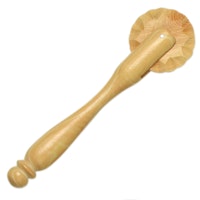 Teigschneider aus Holz