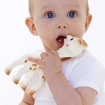 Sophie la girafe® – beliebtes Beißspielzeug aus Naturkautschuk für Babys ab Geburt | VULLI