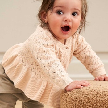 Leichte Strickjacke Schößchen rose